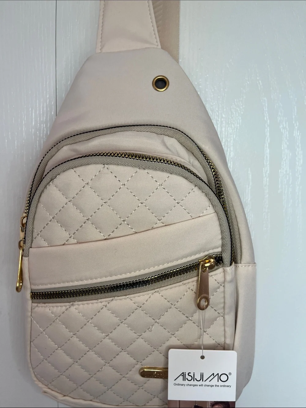 Aisijimo Quilted Crossbody Sling Bag